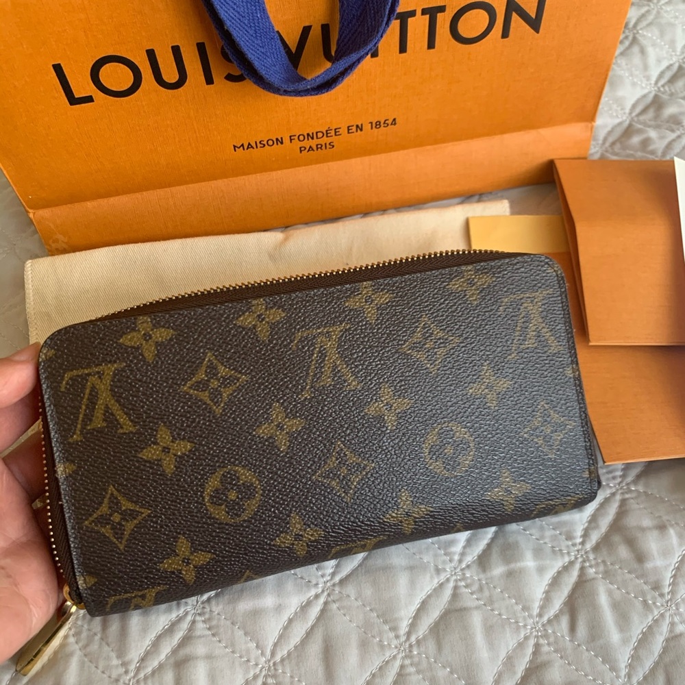 Louis Vuitton Cluctch / Wallet